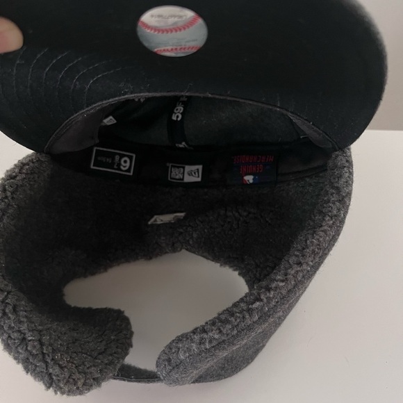 SF Giants Sherpa Ear Flap Cap Grey - Picture 6 of 9